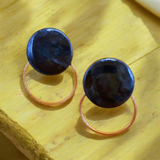 De Flade med Ring - Sort, blank